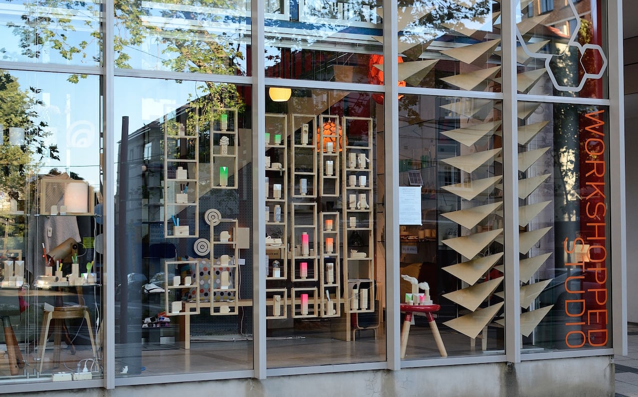 Object Gallery Residency Corrugated Cardboard Screen Installation Alejandro Nam